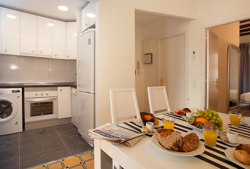 Barnapartments Basic Gracia Barcelona Exterior foto