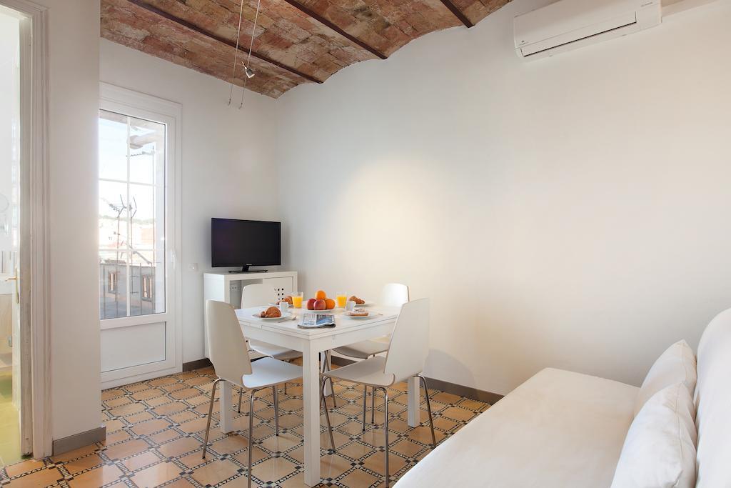 Barnapartments Basic Gracia Barcelona Exterior foto