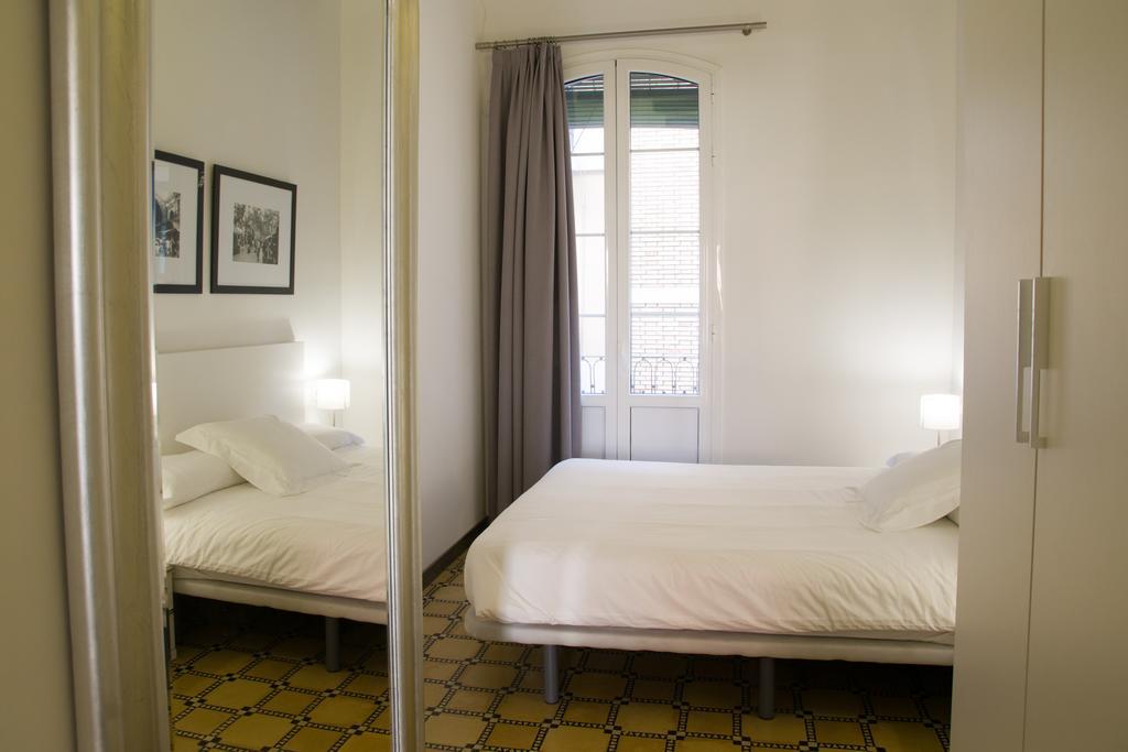 Barnapartments Basic Gracia Barcelona Exterior foto